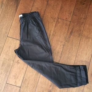 Aritzia Babaton  dexter cropped linen pants